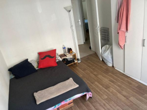 Paris12